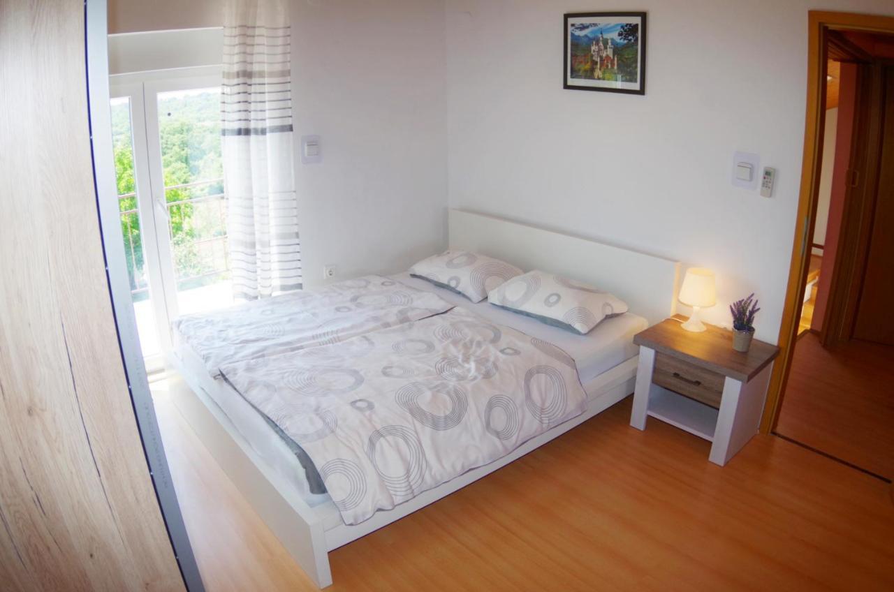 Holiday Home Elvis, Village Kujici Hreljici Экстерьер фото